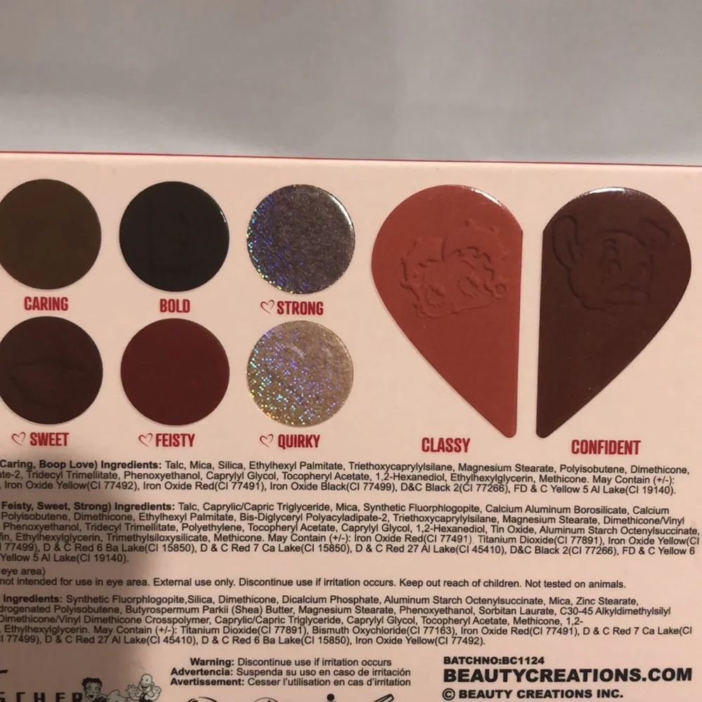 Betty Boop unafraid to‎ be me 10 shases eyeshadow and face mirrored palette new